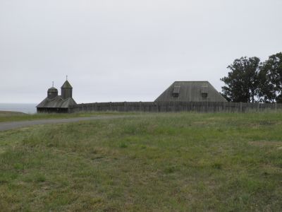 Fort Ross. Til venstre anes fortets bermte "stavkirke".